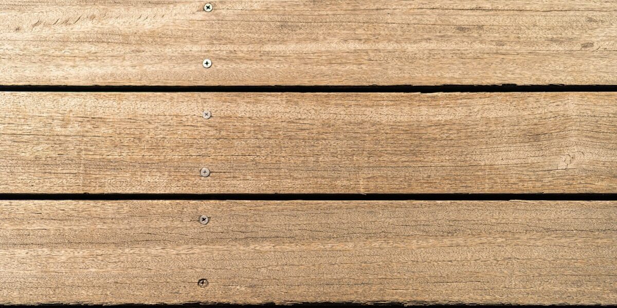 Outdoor Furniture Wood Finishes: Weather Protection Guide